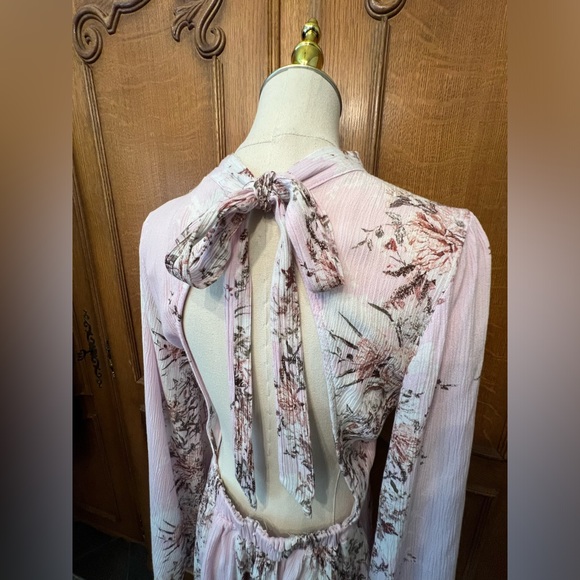 Boho Pink Floral Romper - Picture 2 of 7